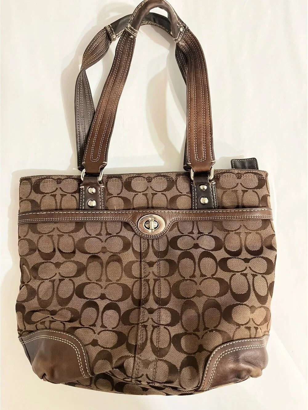 Vintage Coach Brown Hampton Signature Jaquard Medium Shoulder Bag